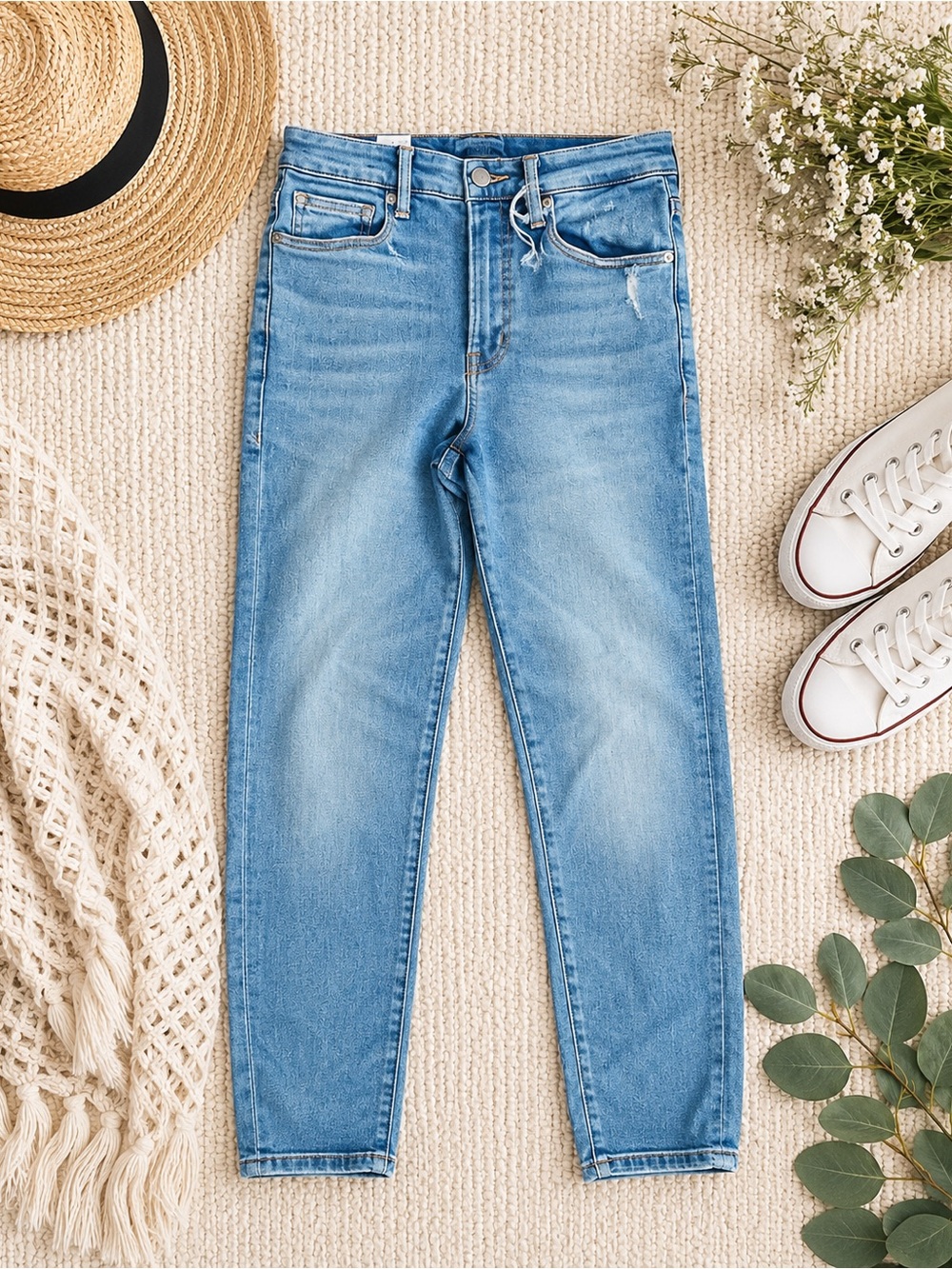 Good American Good Waist Crop Jeans Women’s Size 4/27 Light Wash NWT